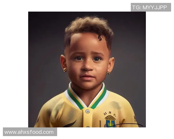 足球巨星铅笔速写艺术：细致描绘球场英雄的瞬间与激情