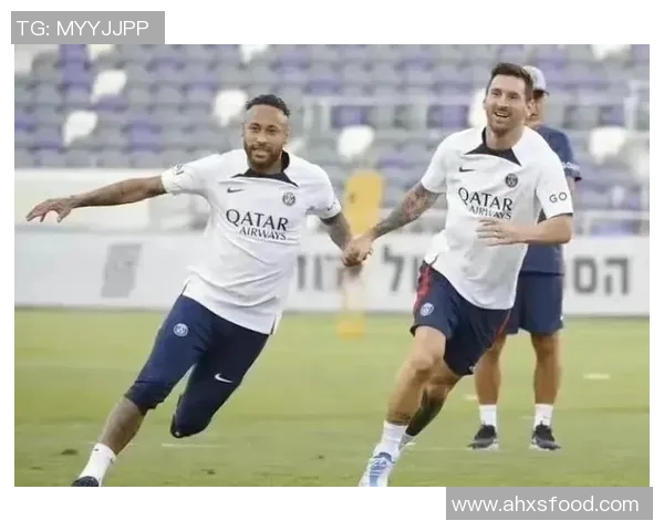 足球明星过人技巧揭秘：从梅西到内马尔的精彩瞬间与突破艺术